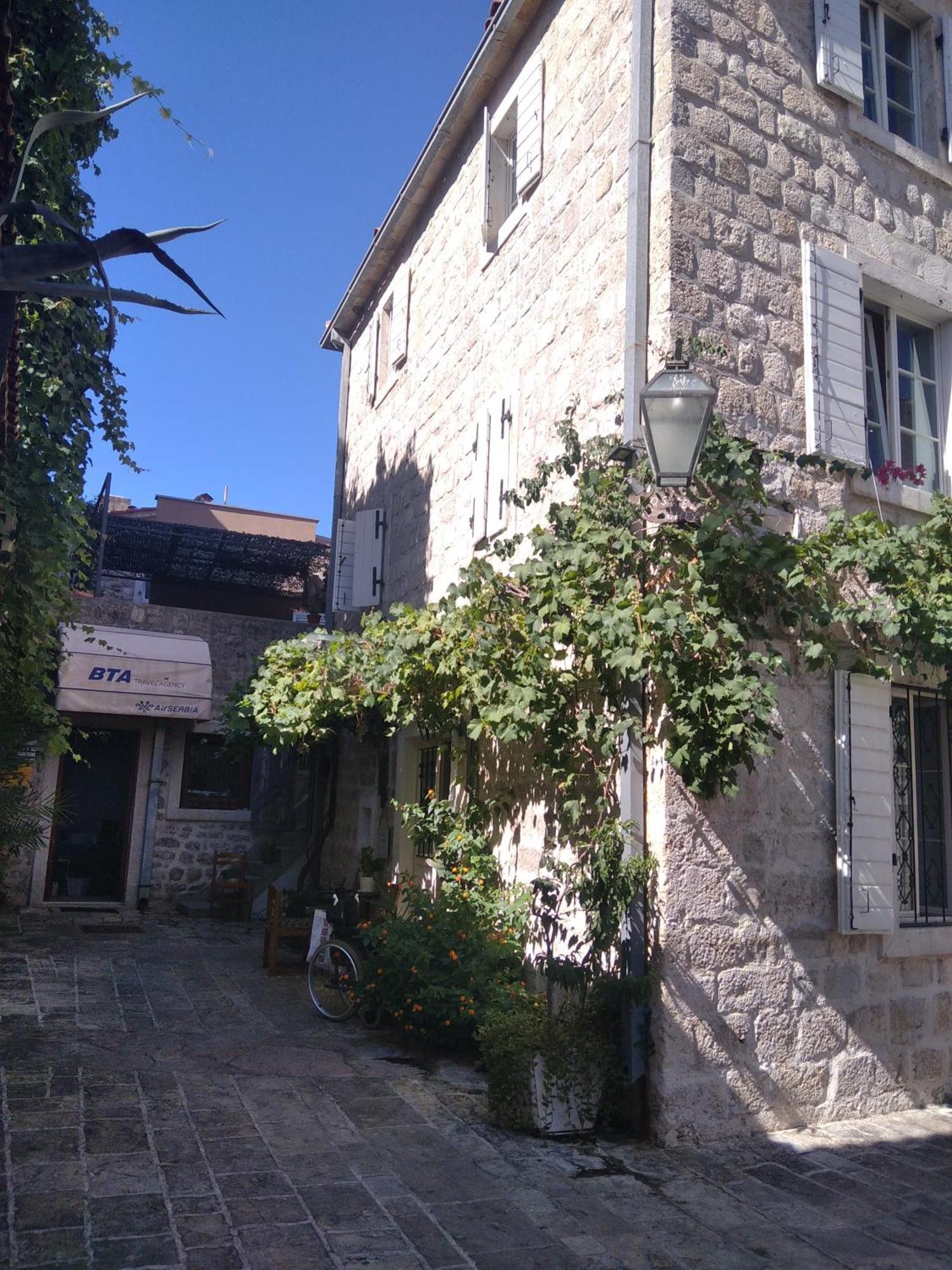 Michel Guest House Будва Екстериор снимка