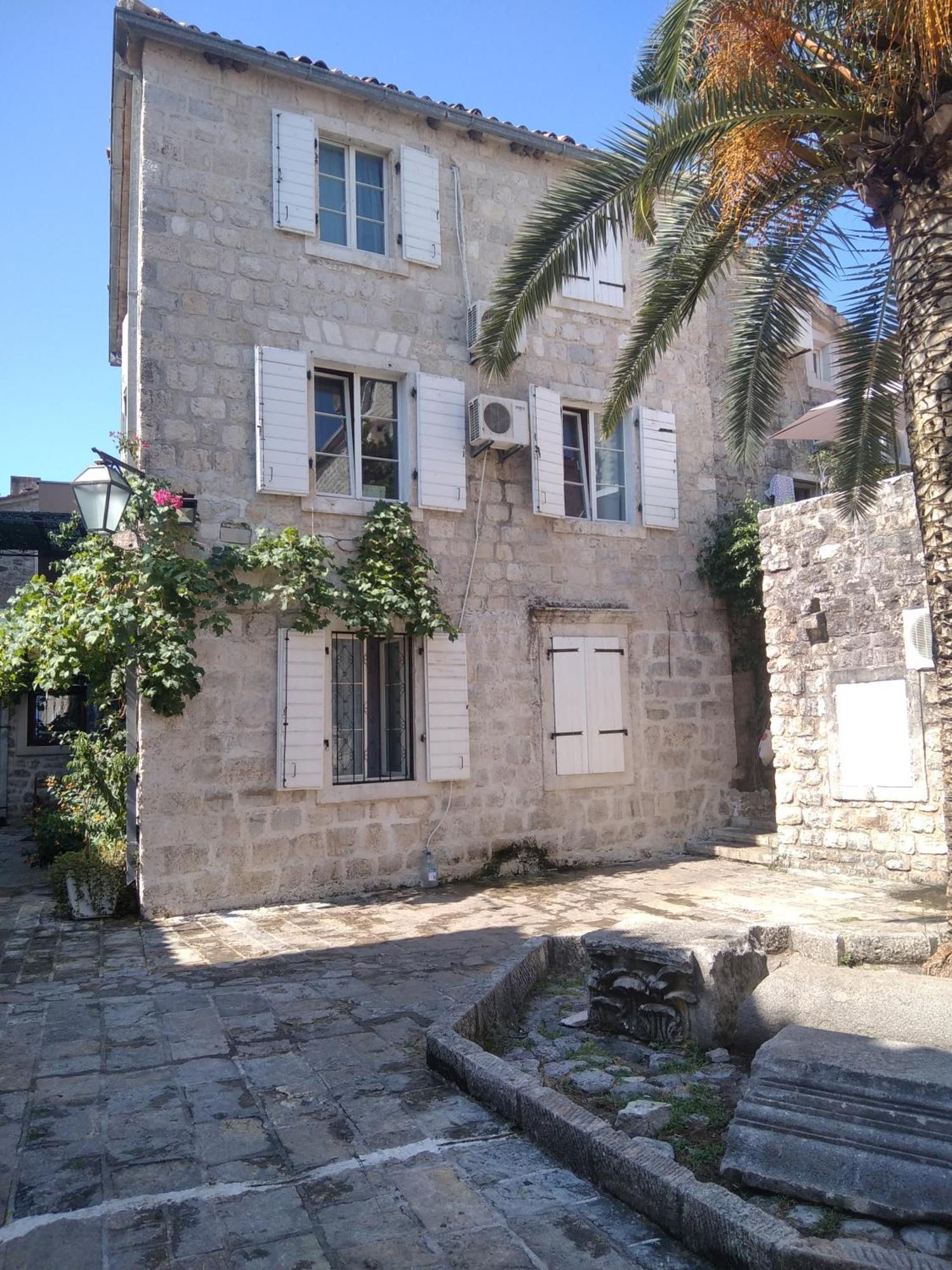 Michel Guest House Будва Екстериор снимка